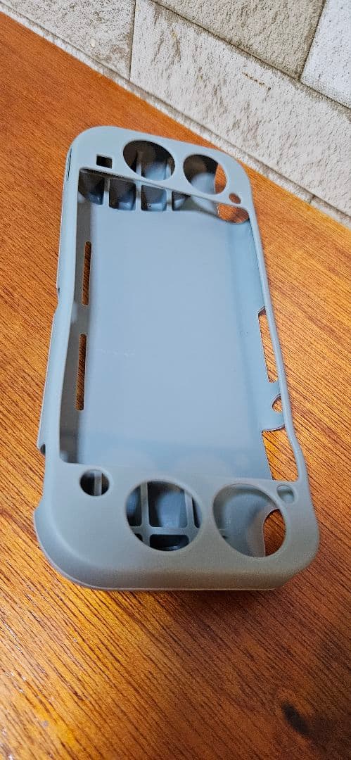 Nintendo Switch　ライトグレー　ゼルダの伝説ティアキン付き