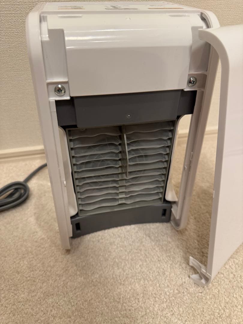 富士通 PLAZION プラズィオン 脱臭機 DAS-15R-W 2025年製