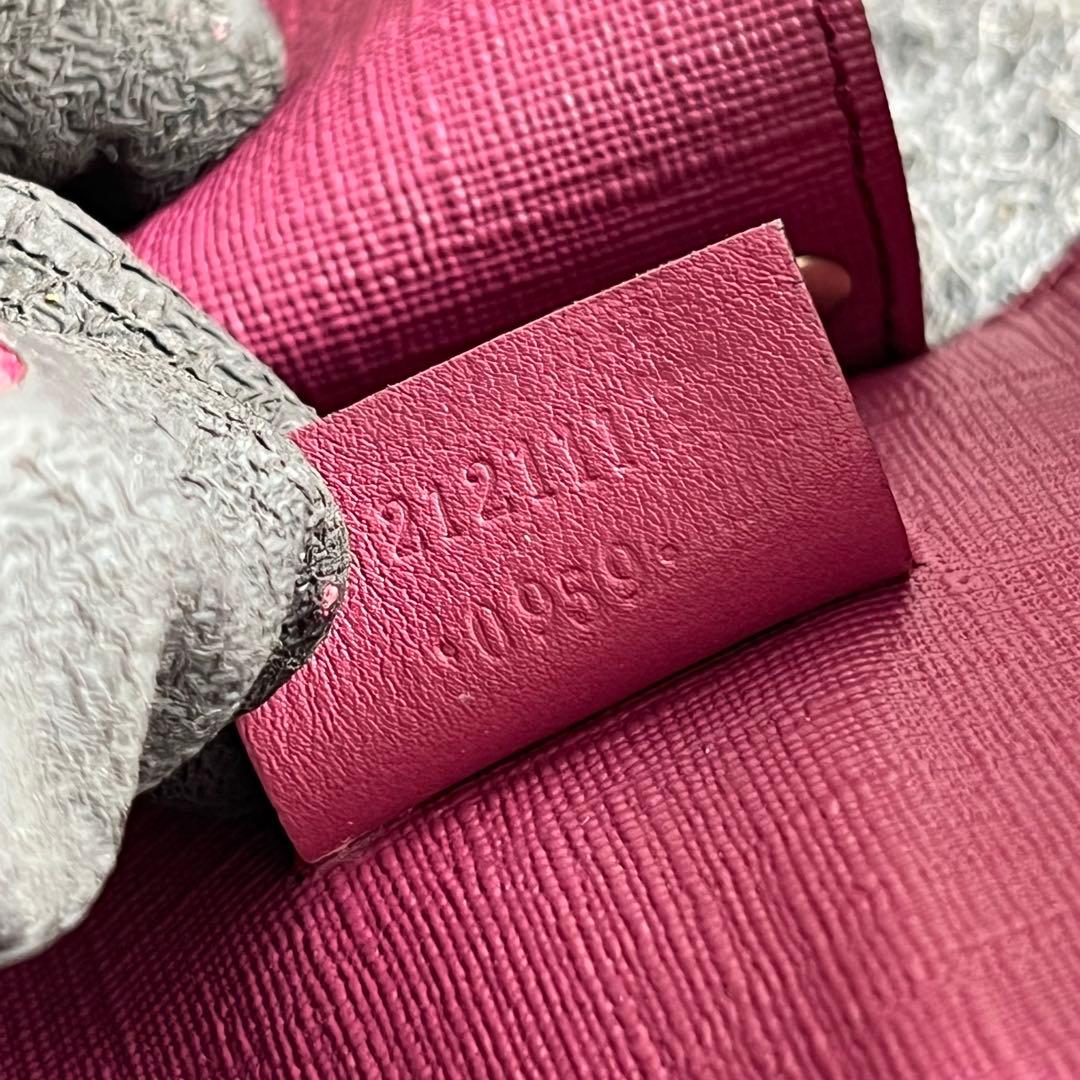 F75激安早い者勝ち✨ GUCCI GGパターン ベージュレザーキーケース