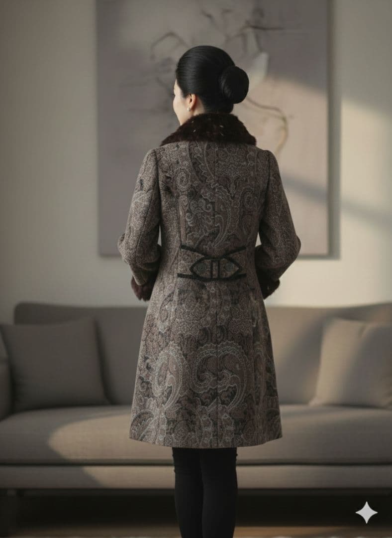 美品 伊太利屋　ラビットファー付きジャガード織り