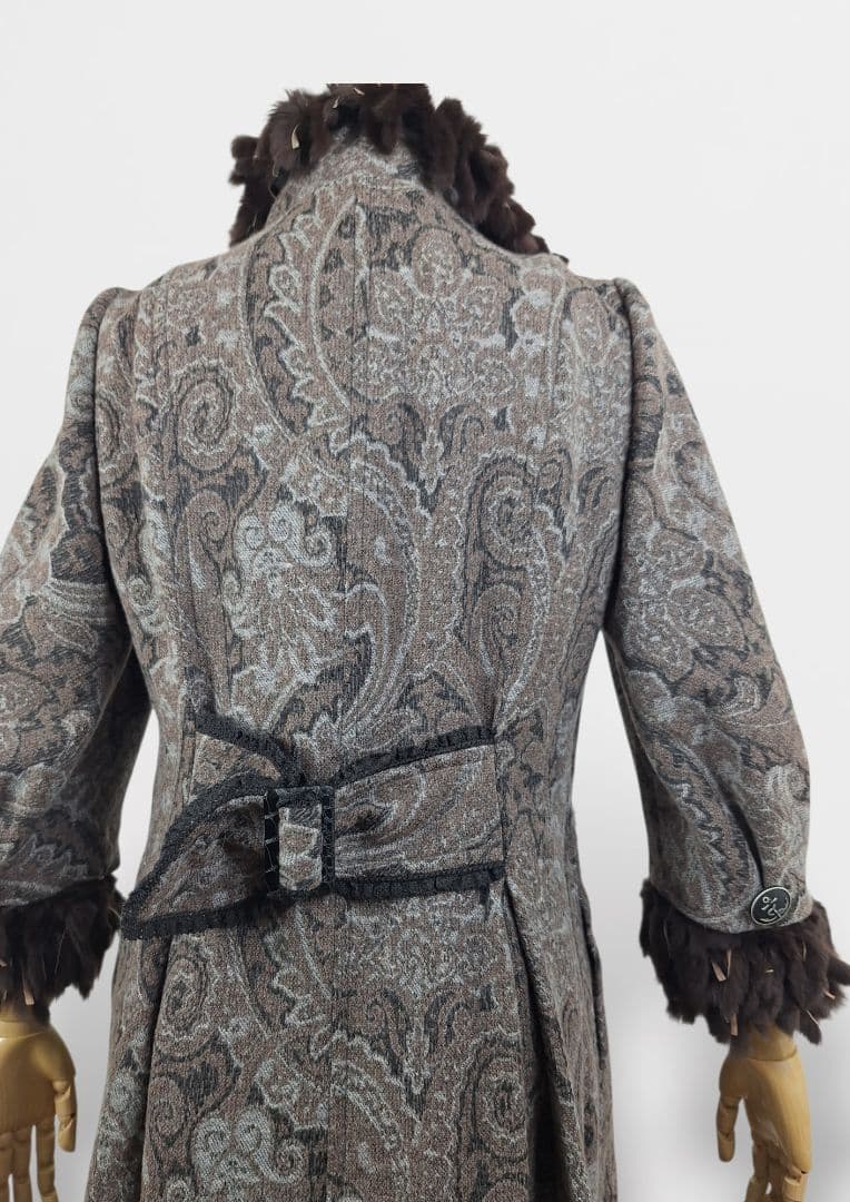 美品 伊太利屋　ラビットファー付きジャガード織り