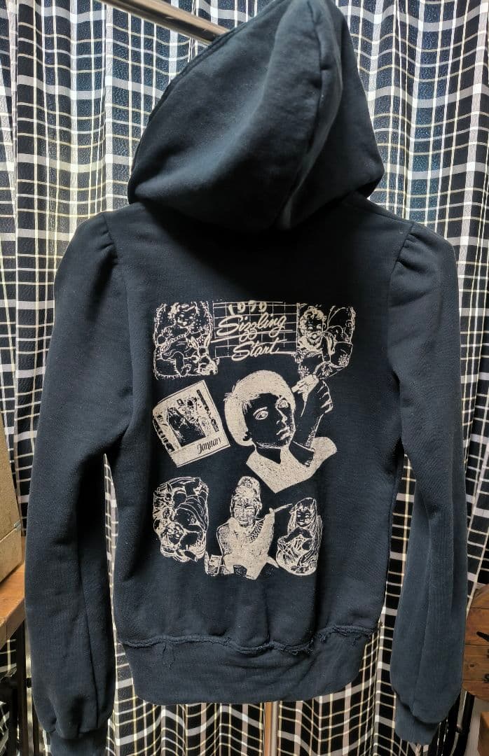 ヒステリックグラマー　レディース　パーカー