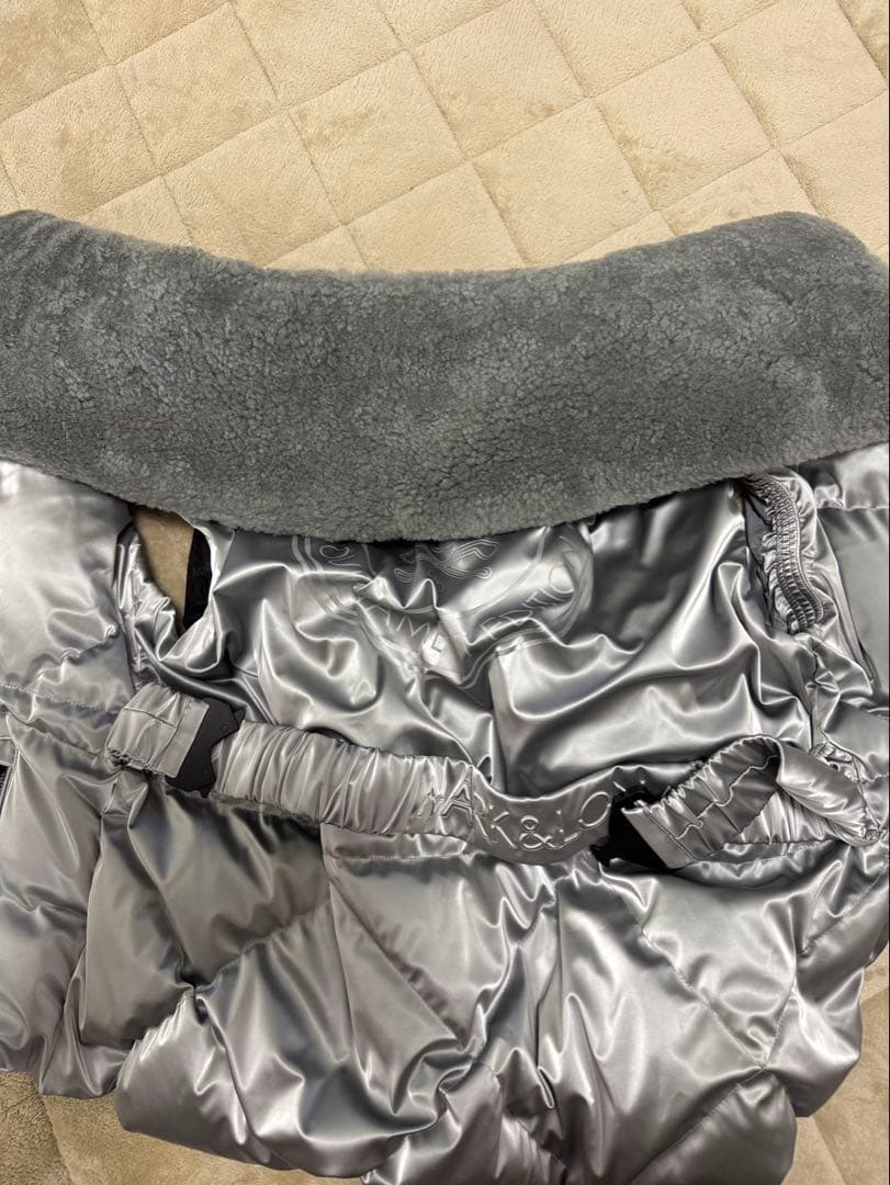 やす君プロフ確認さま専用 マークアンドロナ　ダウンベスト　シルバー