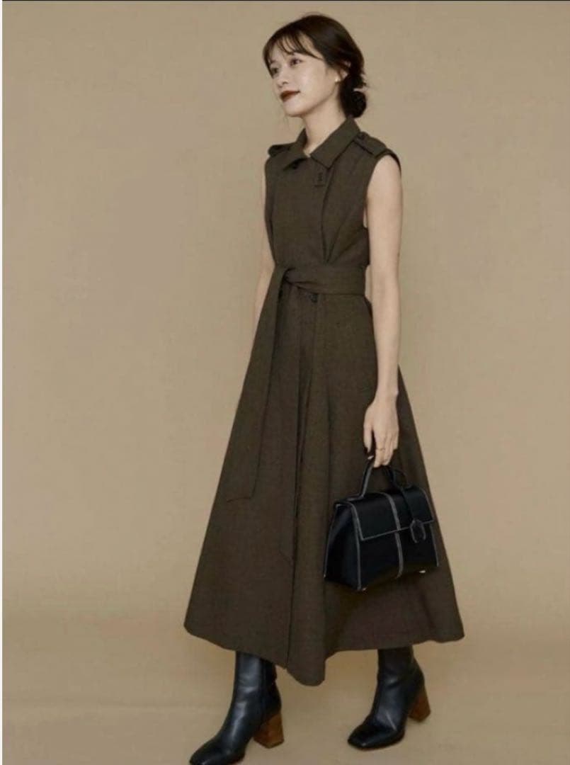 L'Or ロル Sleeveless Coat Dress