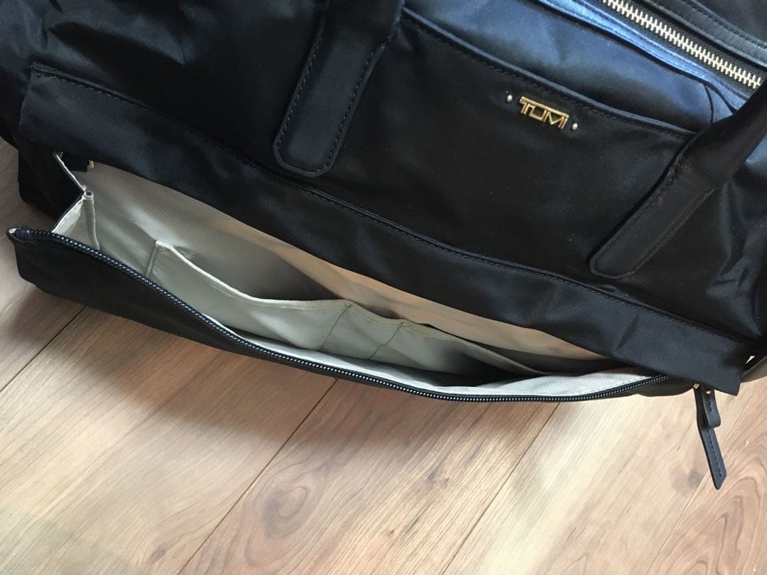 【TUMI】VOYAGEUL ボヤジュール　黒　カバン　レディース