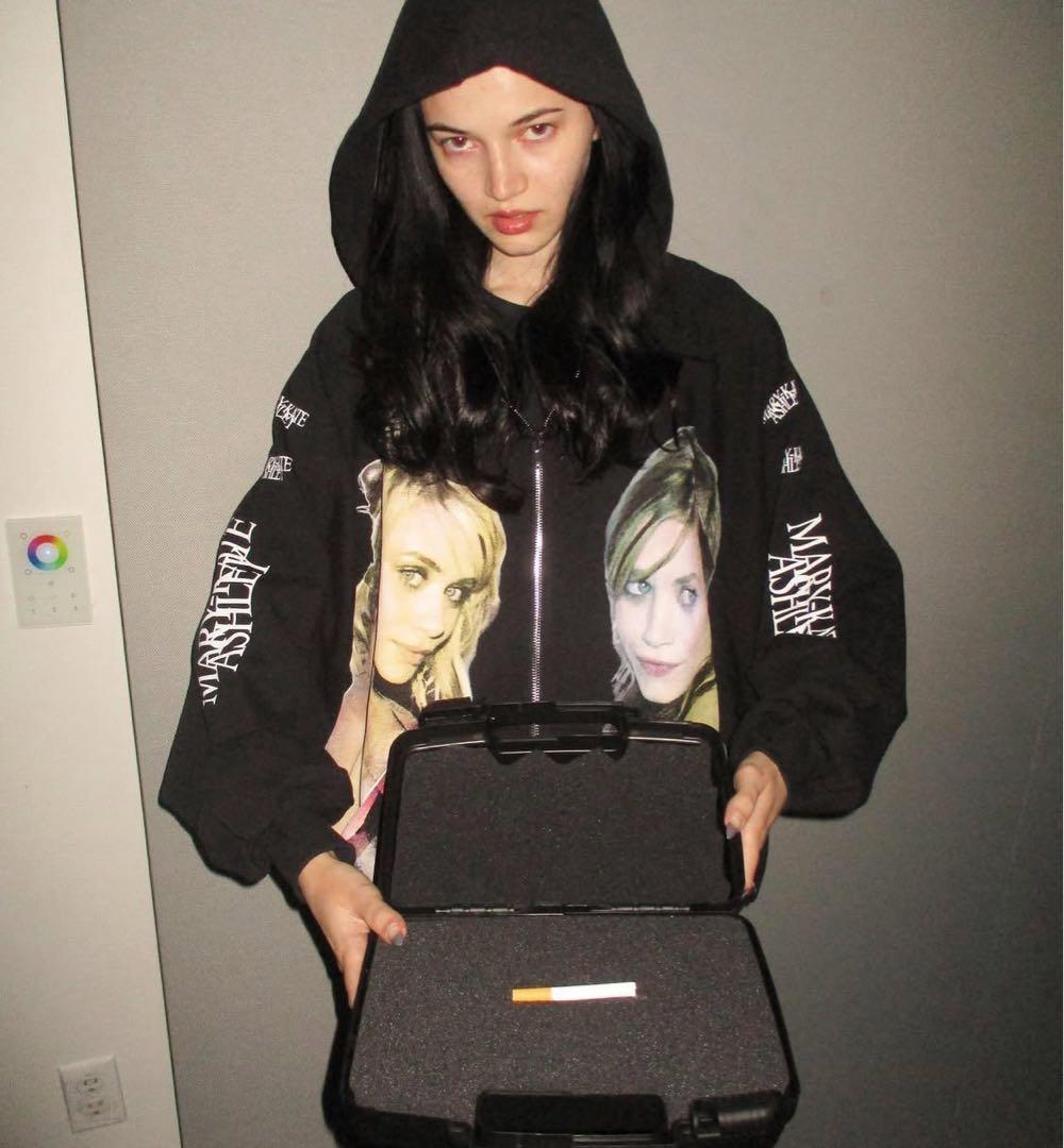 トップス Praying Olsen sisters Hoodie