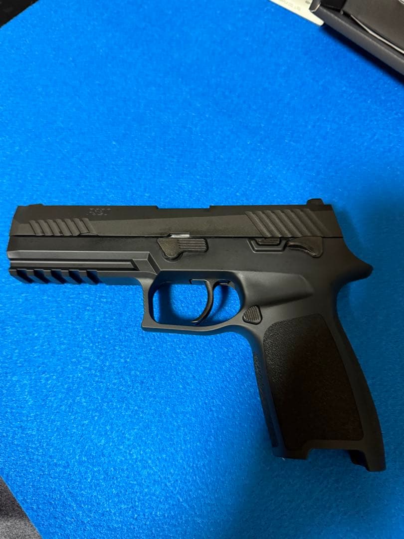 東京マルイ　P320 フルサイズモデル スペアマガジン2本付き　ガスガン