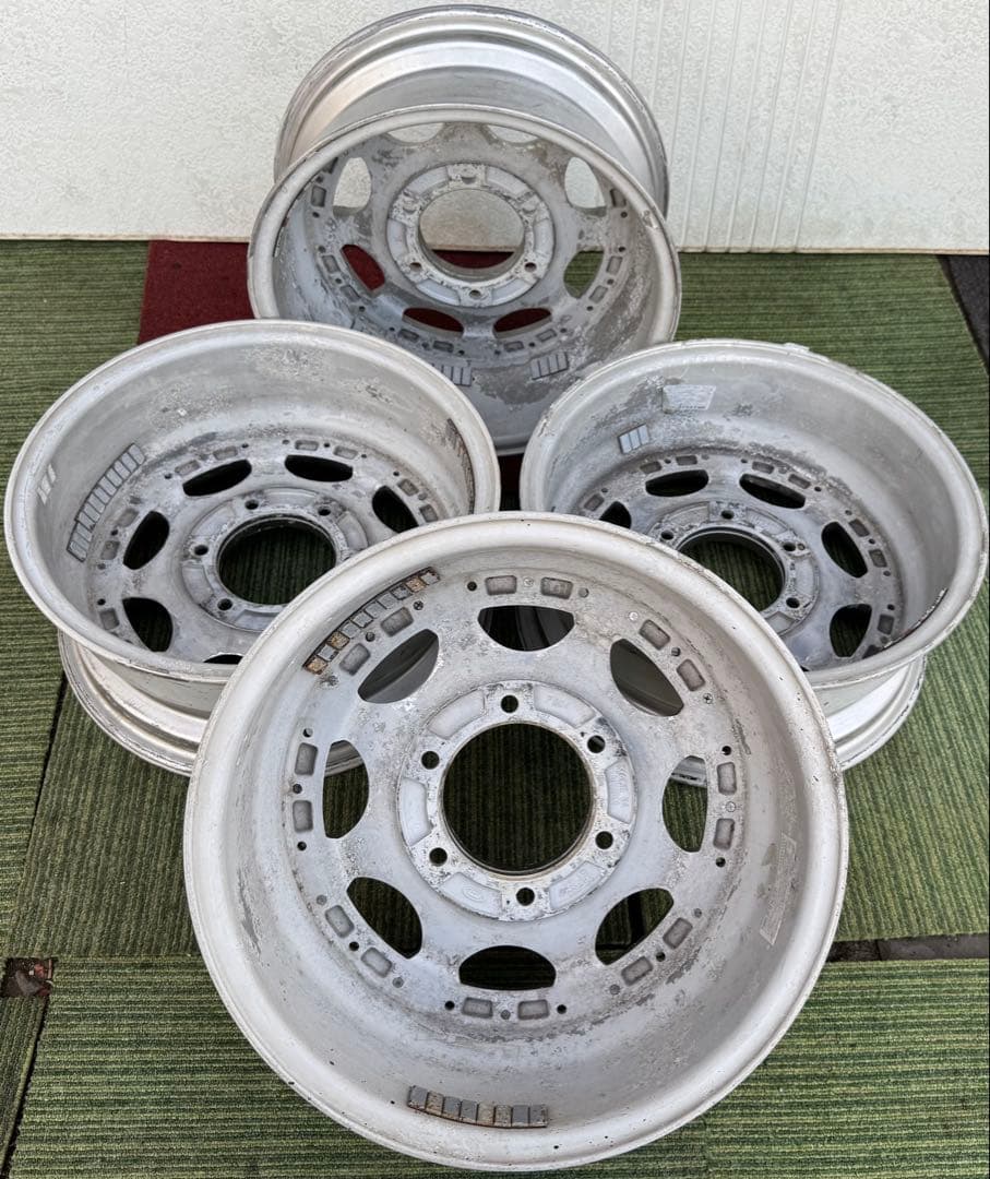ハイエース社外アルミホイール15インチ6J インセット22 6穴 PCD139.