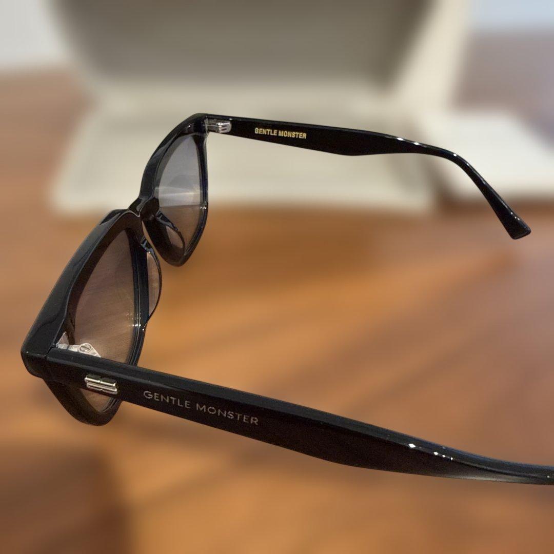 小物 GENTLE MONSTER NOMA