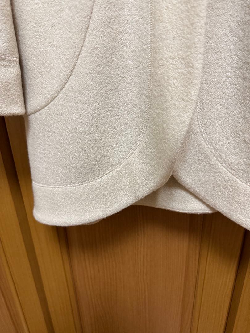 ピノーレ　フェスタミルドフーデッドコート　ベージュ　40