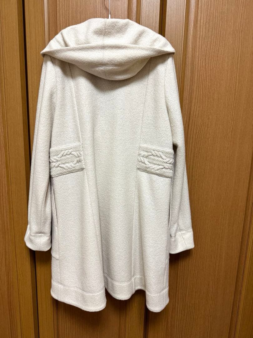 ピノーレ　フェスタミルドフーデッドコート　ベージュ　40