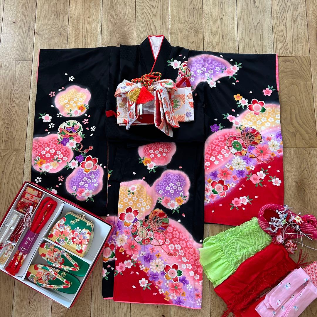 正絹　七五三 女の子7歳着物・帯セット　黒　レトロ　アンティーク