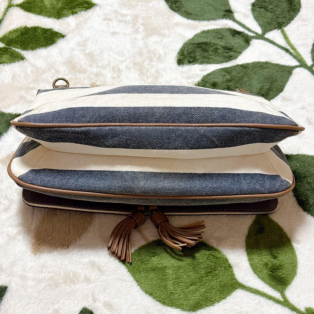 バーバリーブルーレーベル キャンバス ショルダーバッグ