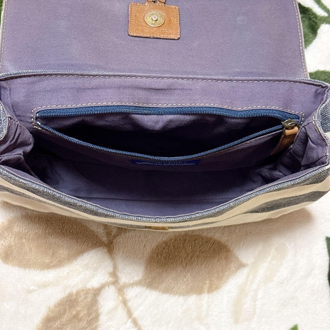 バーバリーブルーレーベル キャンバス ショルダーバッグ