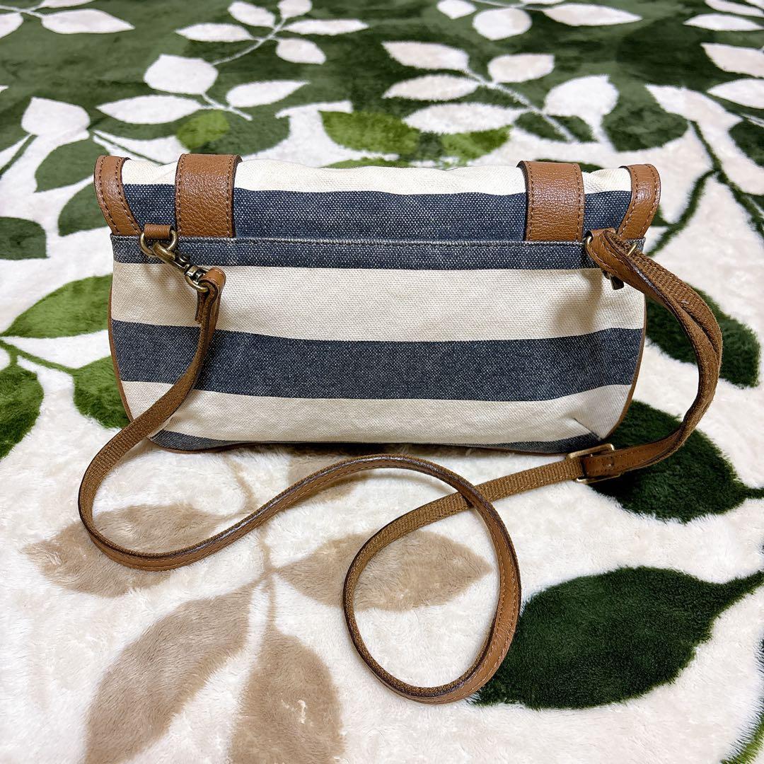 バーバリーブルーレーベル キャンバス ショルダーバッグ