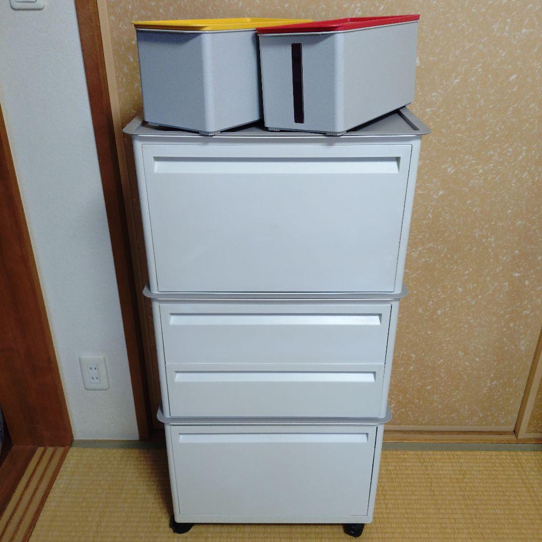 やいタッパーウェア　マルチオーガナイザーセットです。