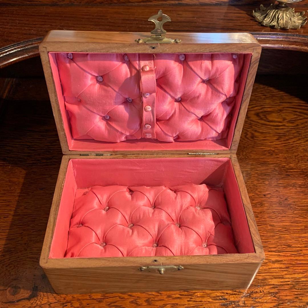 1900年南仏　フランスアンティーク　モシュリンヌ