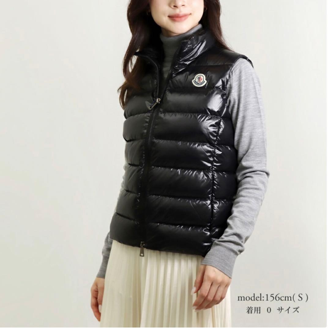 モンクレール ダウンベスト