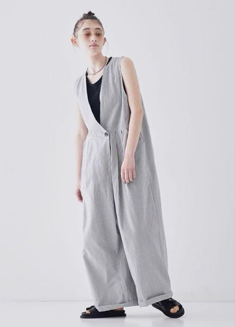 【美品】 ネストローブ サッカーストライプサロペット