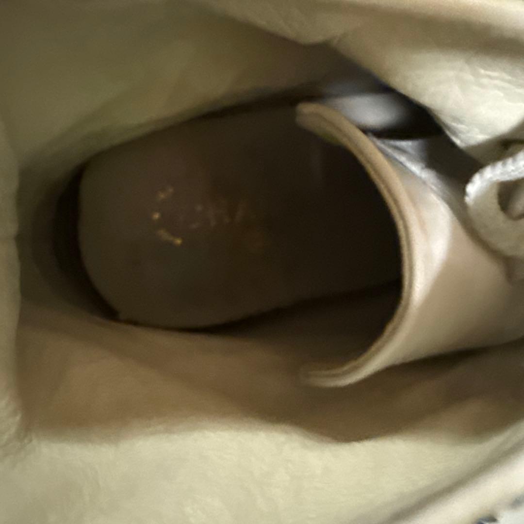 CNA HELホワイト ハイカットスニーカー