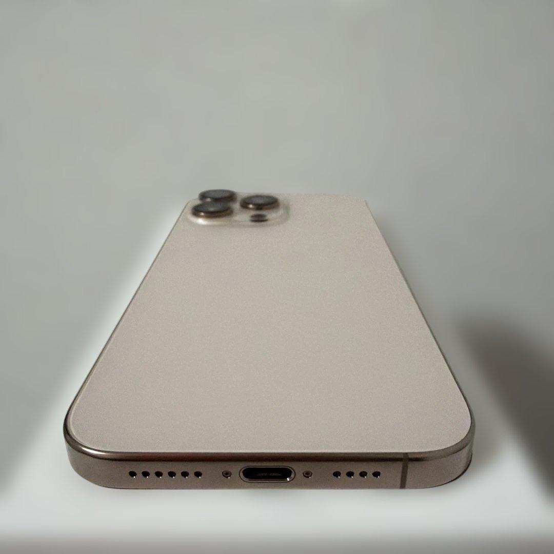 【美品】iPhone16 Pro Max 256GB デザートチタニウム