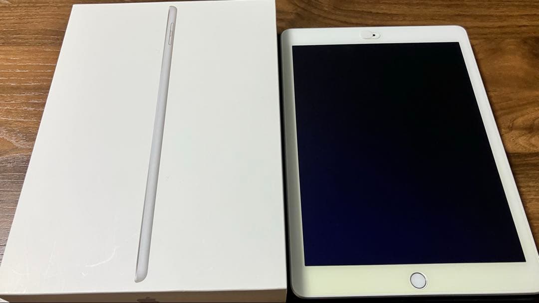 iPad (第5世代)Wifi 32GB シルバー　 A1822