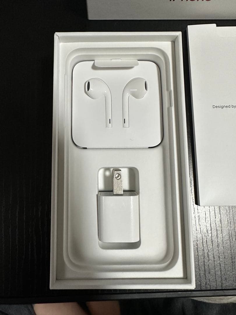 ク*コ様 iPhone SE 第2世代 128GB（SIMフリー・美品）