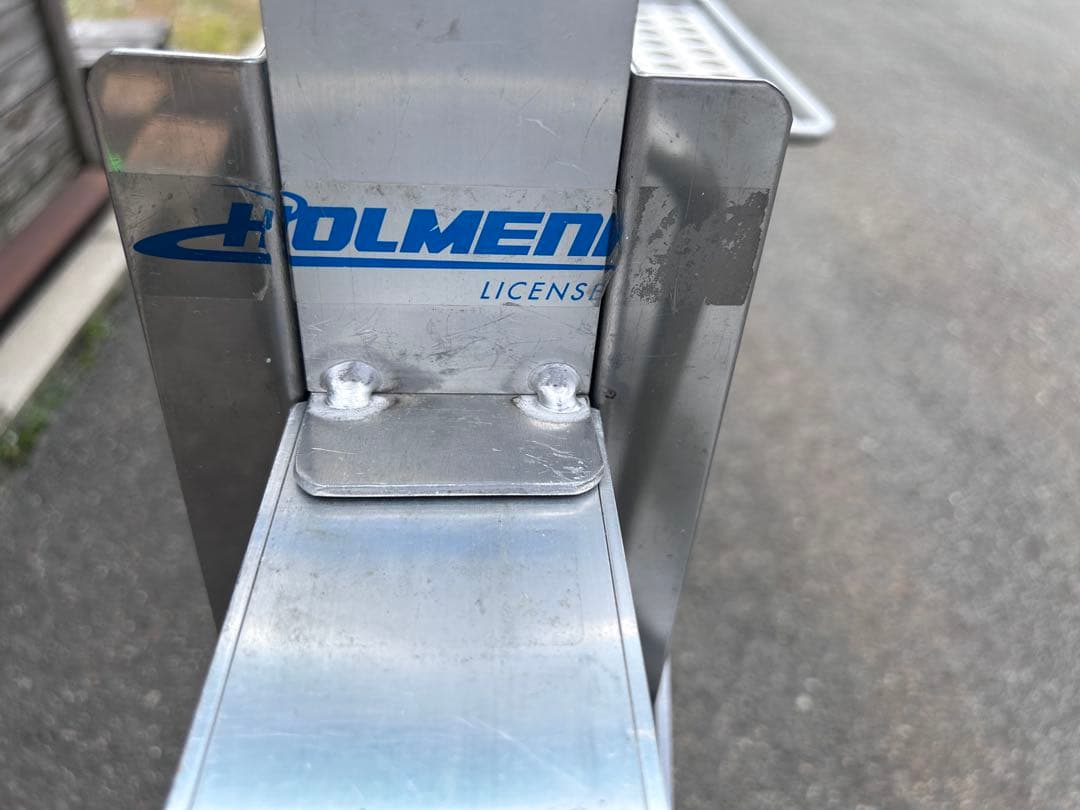 ホルメンコールHOLMENKOL（スキー）バイス付きメンテナンススタンド