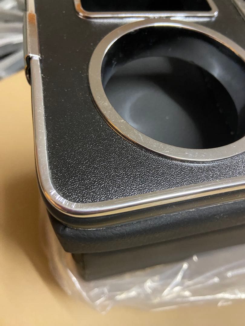 セレナ c26 コンソールBOX