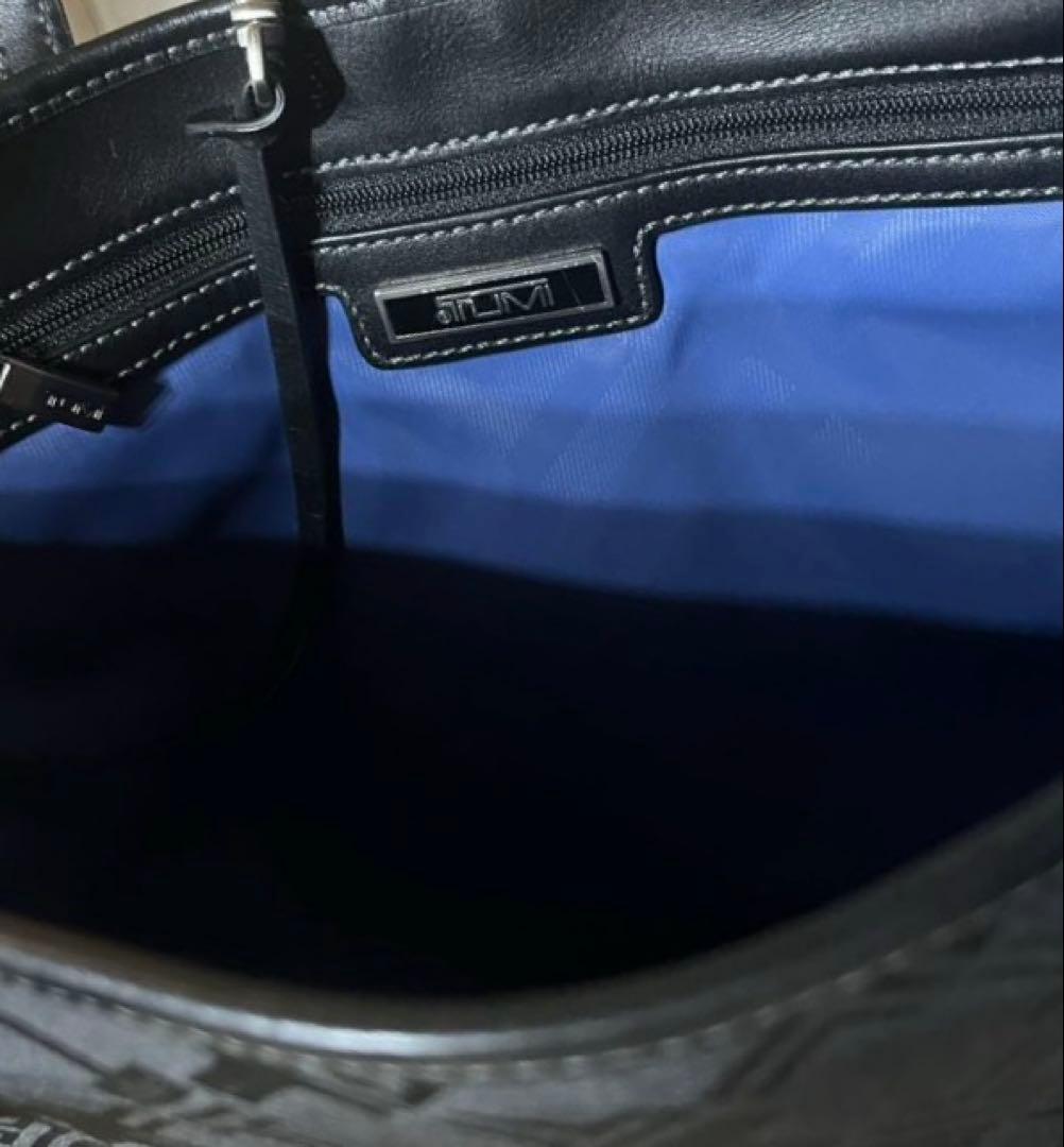 美品　TUMI トートバッグ　ビジネスバッグ　ブラック　シルバー金具