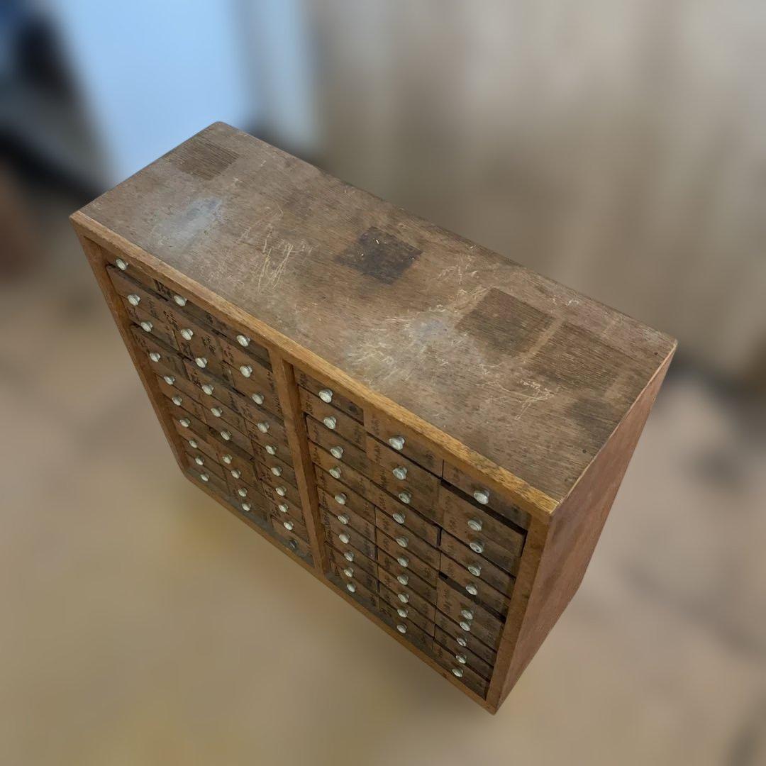 T1【送料込み】活版印刷所から出た木のタンス【古道具】【活版印刷】