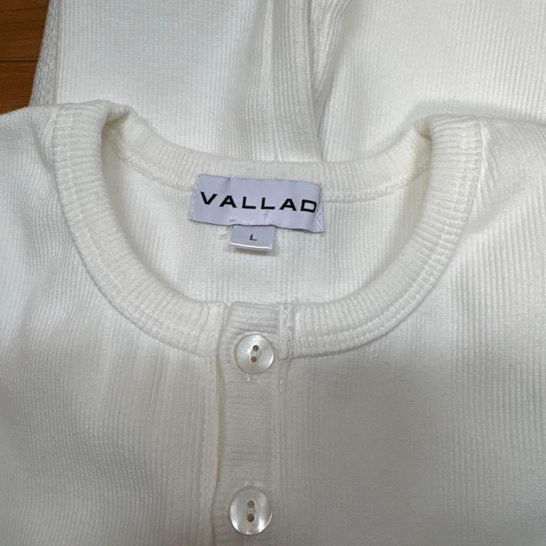 VALLAD 白　サーマル　io kohjiya 着用