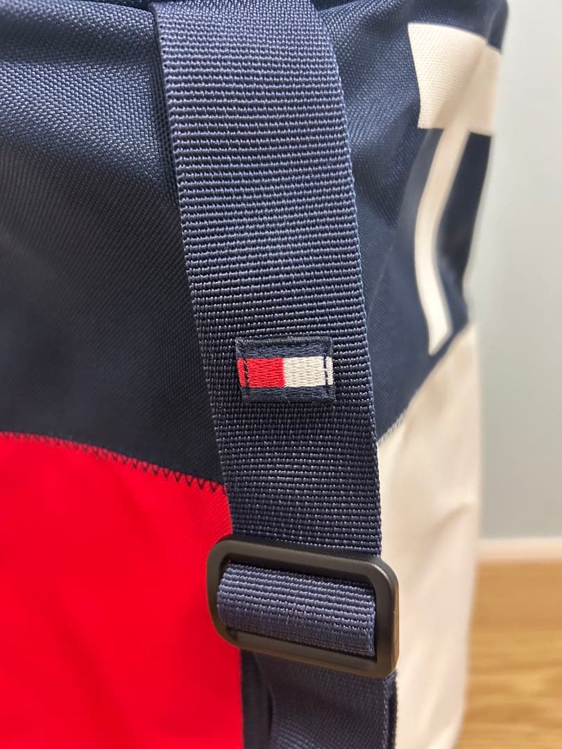 【新品】  トミーヒルフィガー　ドラムバッグ