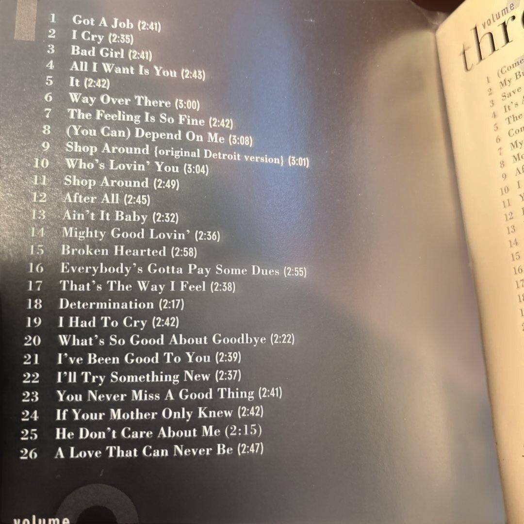 Smokey Robinson and the Miracles 4枚組box