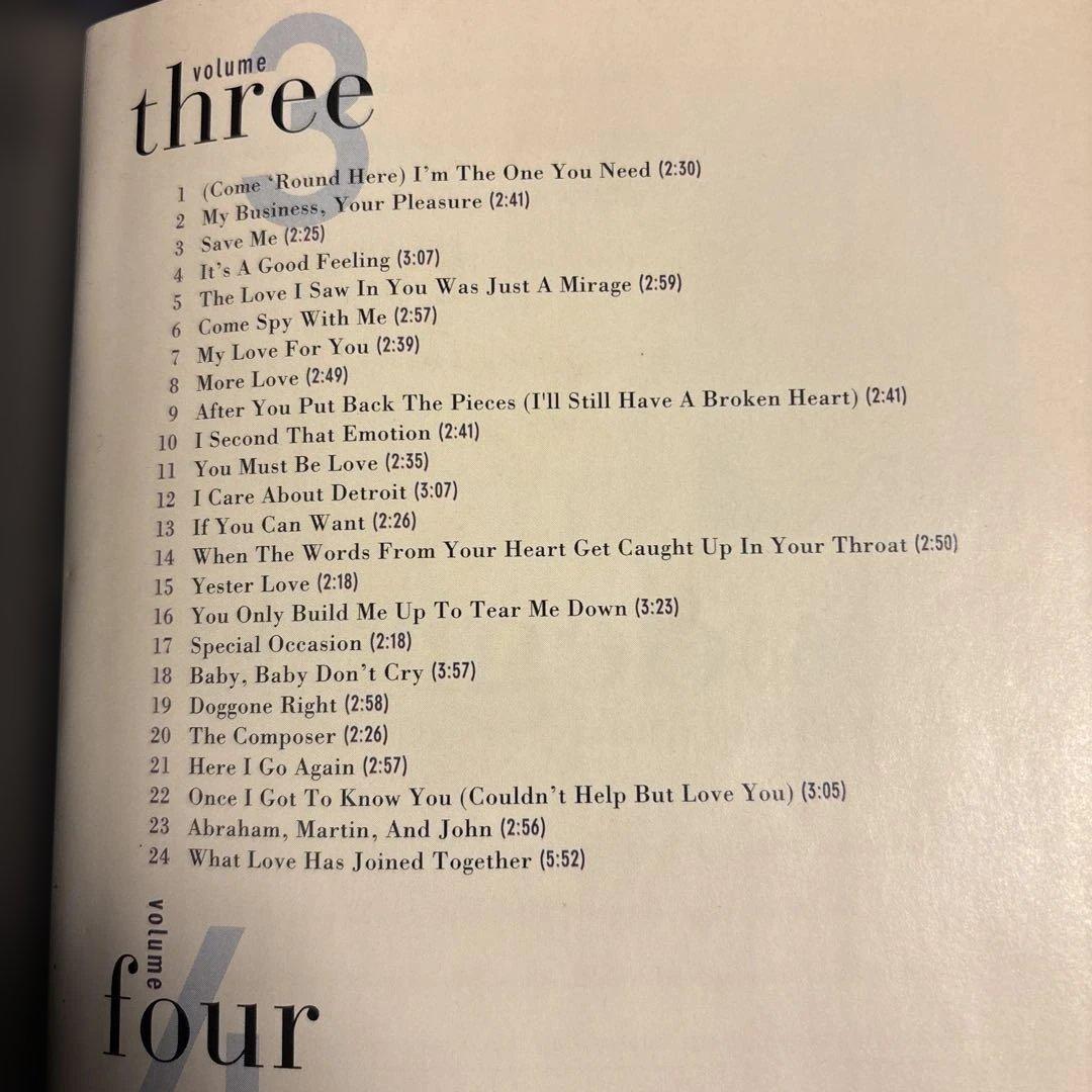 Smokey Robinson and the Miracles 4枚組box