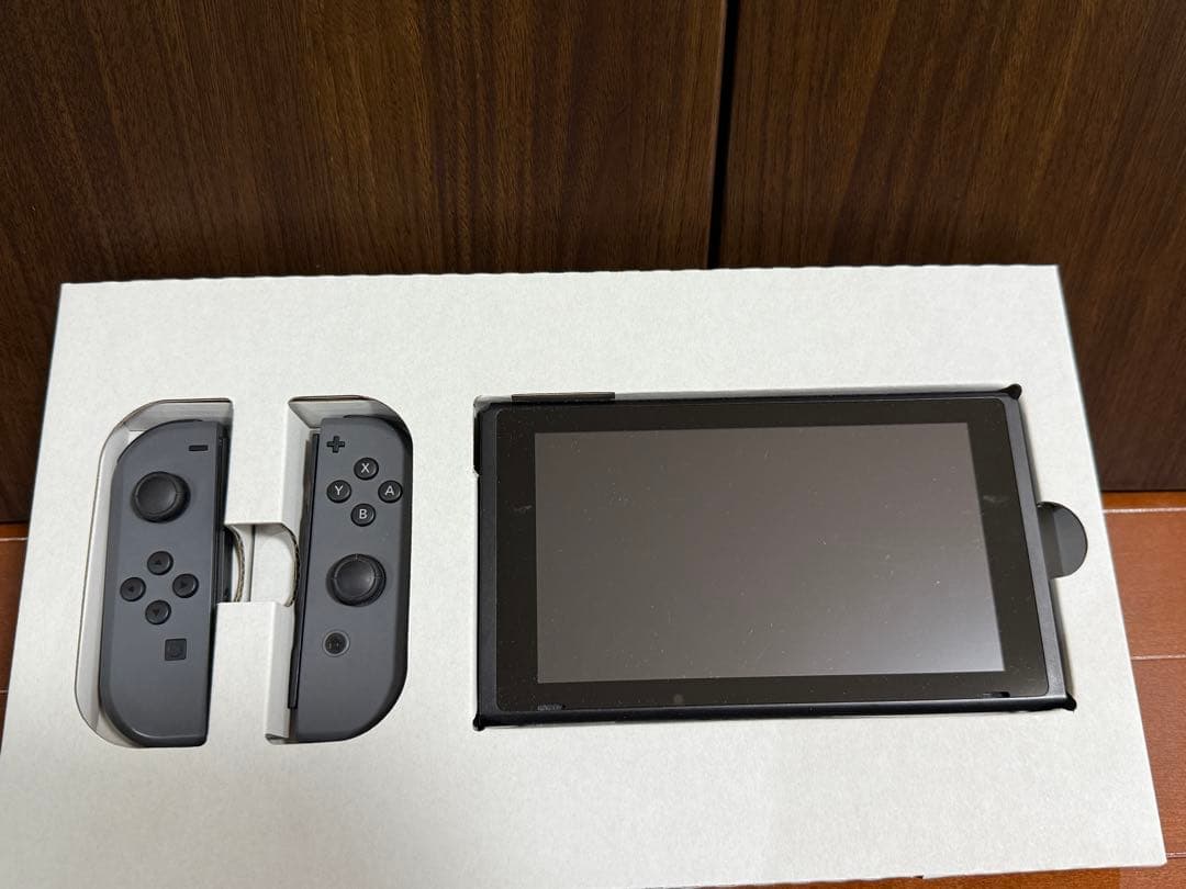 Nintendo Switch 本体&カセット&コントローラー