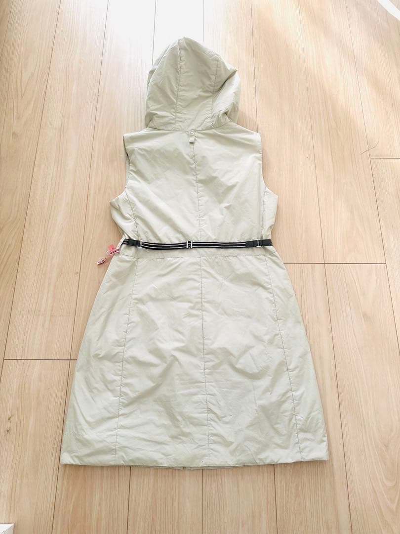 エスマックスマーラ‘SMaxMara☆フード付軽量ダウンロングベスト38ジレ薄手