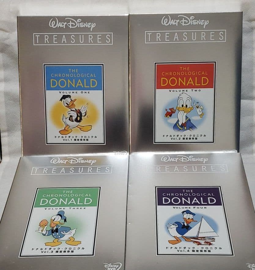 ドナルドダック・クロニクル  限定保存版　ディズニー　DVD　　Vol.1～4