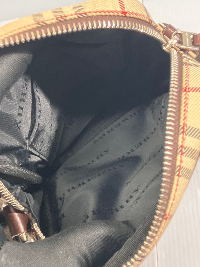 Burberry バーバリーノバチェック ショルダーバッグ 斜め掛け ポシェット