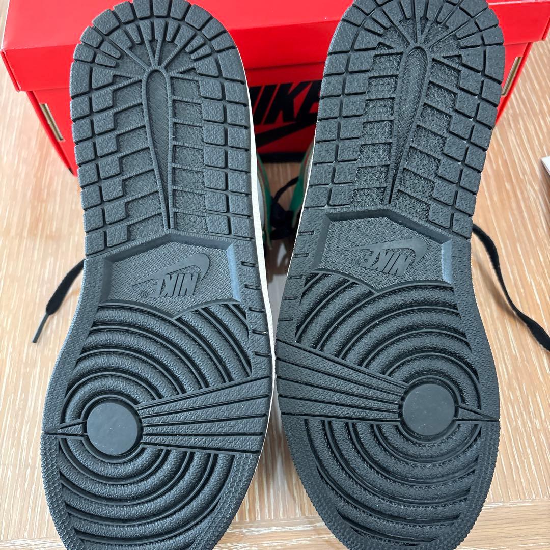 お値引き中！Nike Air Jordan 1 High Lucky Green