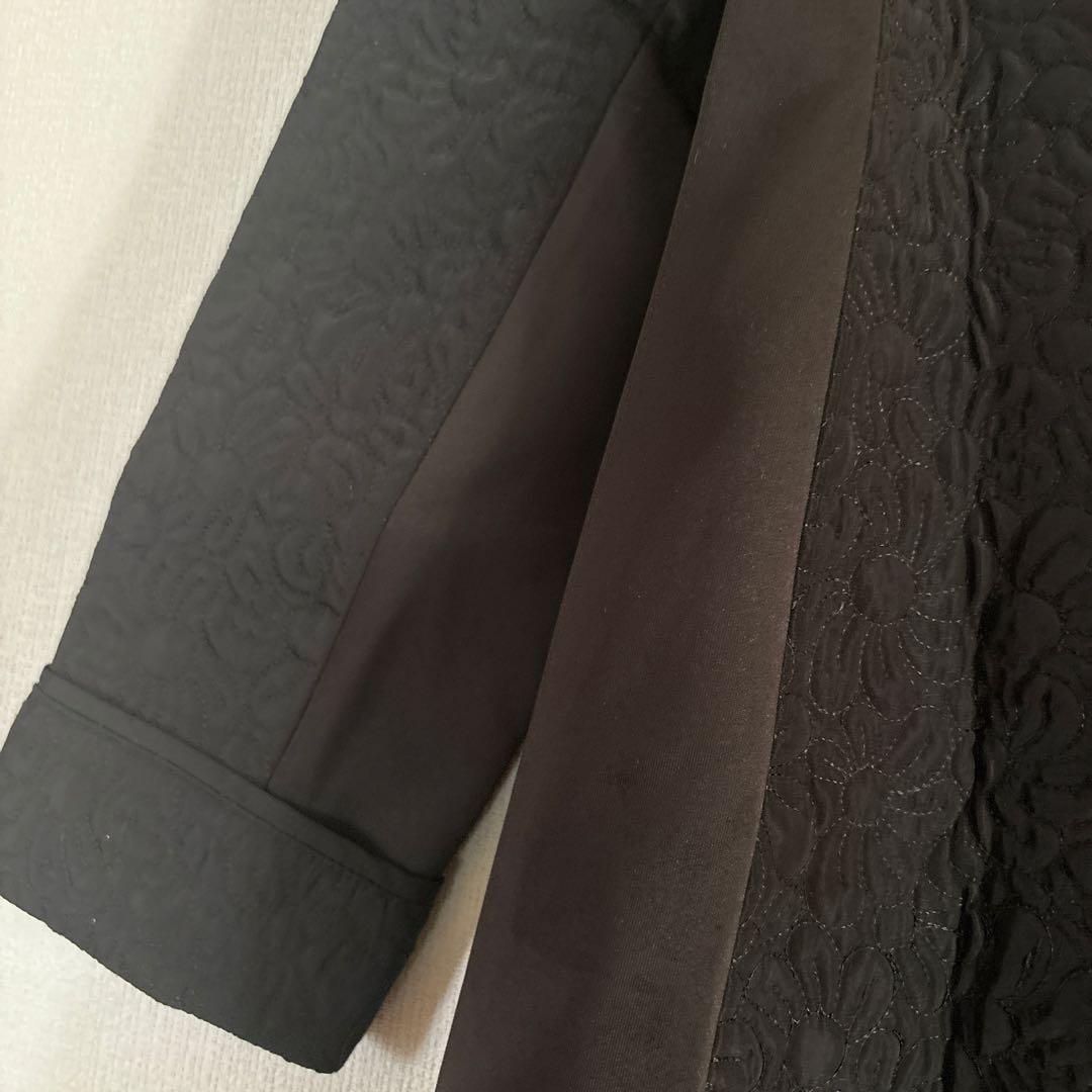 ビジュー付きブラックロングコート