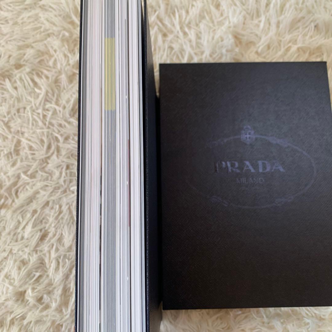 希少　絶版　PRADA MILANO アートブック