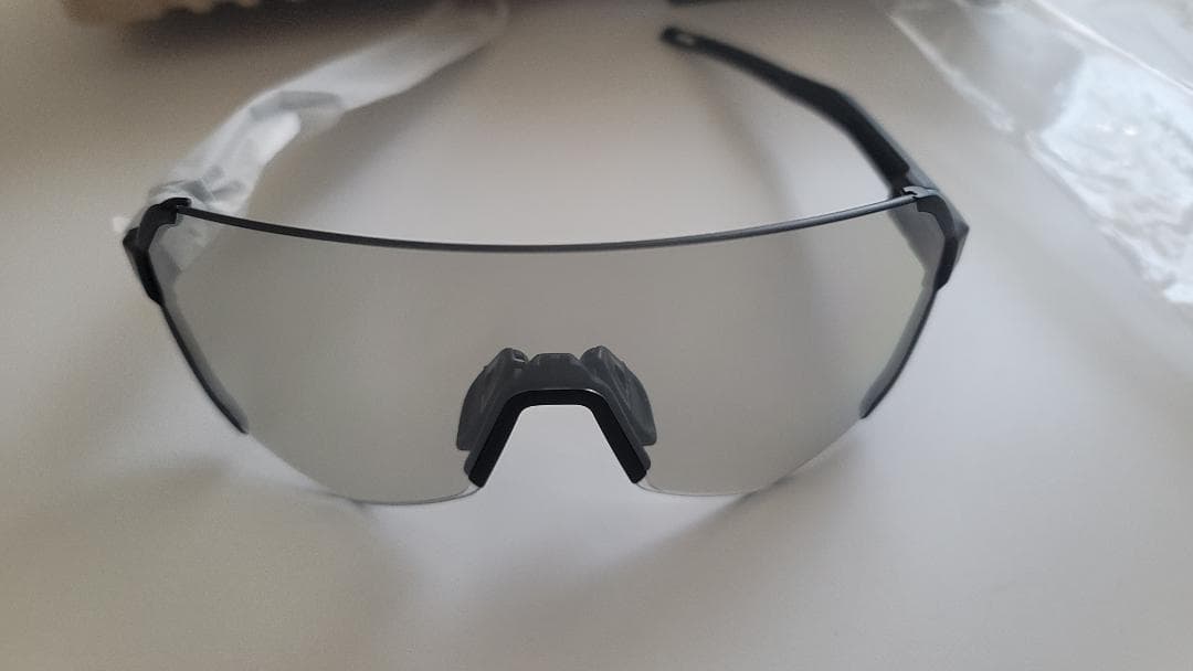 WTDペンタ ブラックスモーク 変色 サングラス