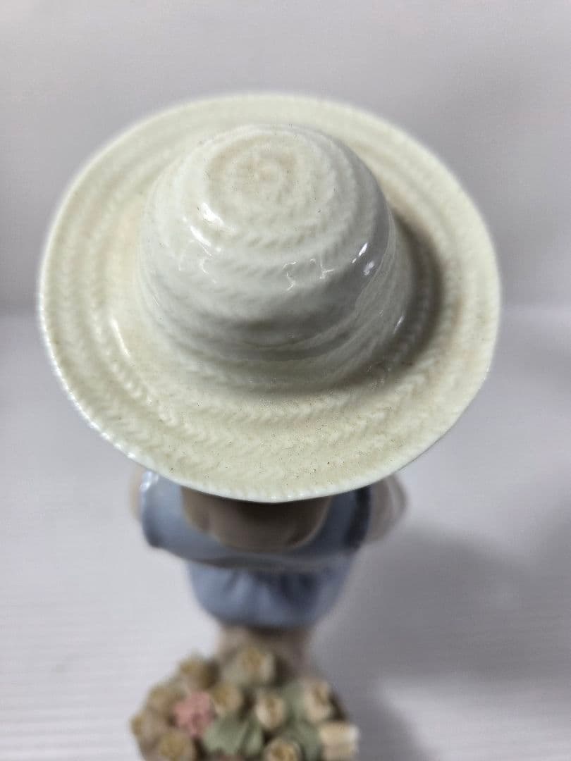 LLADRO リヤドロ 廃盤w子供の陶器置物 花を持つ少年 少女