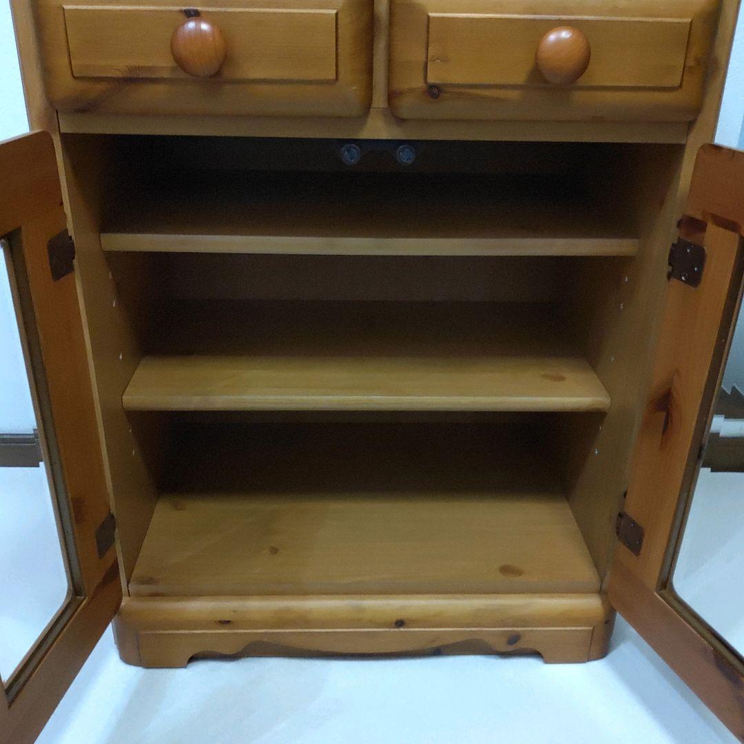 カントリー家具　北欧風　ガラス キャビネット　引き出し2杯　高さ調整棚板2枚