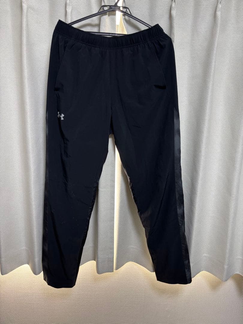 アンダーアーマー上下　ウィンドブレーカー　トレーニングウェア　裏起毛　ストレッチ