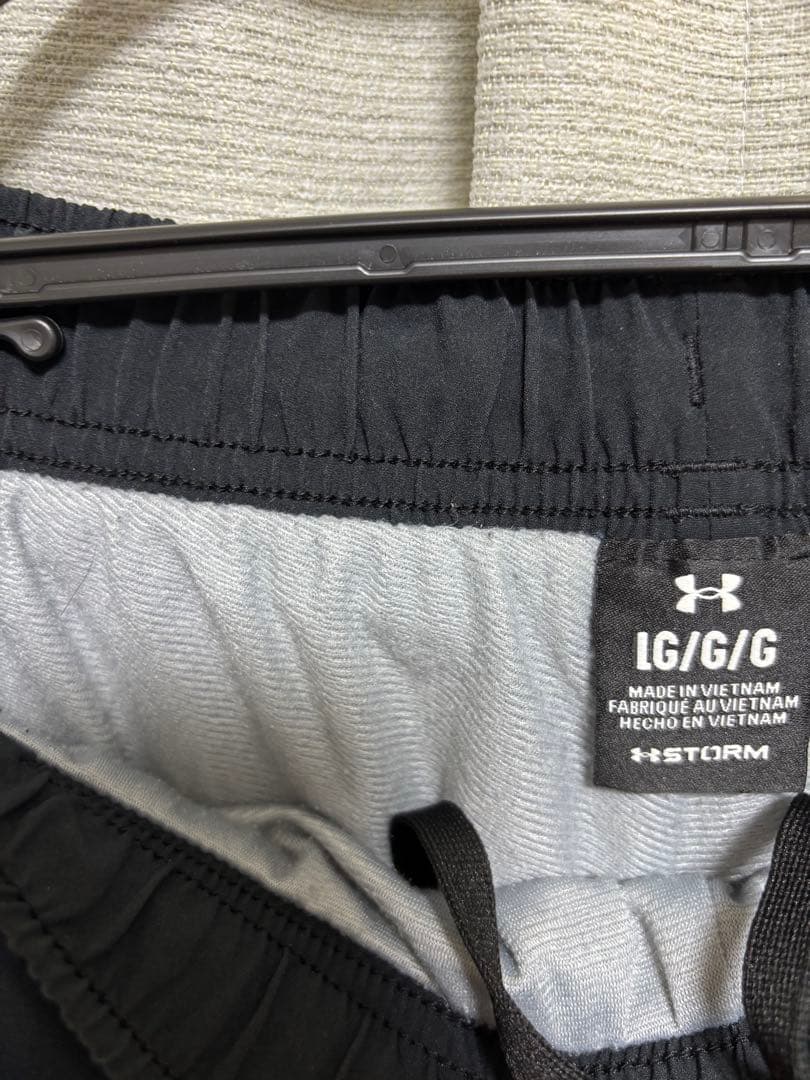 アンダーアーマー上下　ウィンドブレーカー　トレーニングウェア　裏起毛　ストレッチ