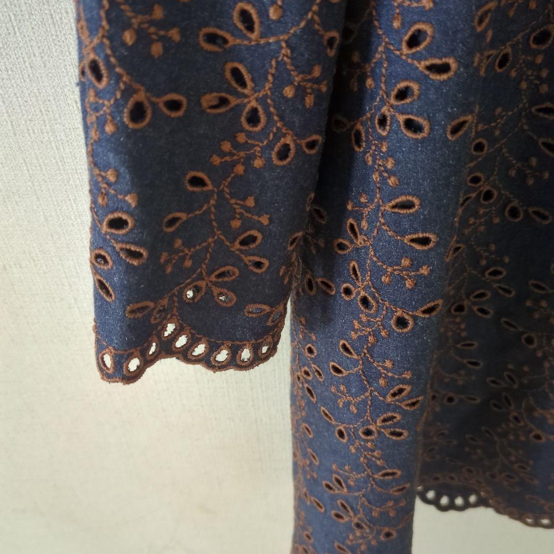 レリアンプラスハウス　ネイビー 刺繍 七分袖チュニック