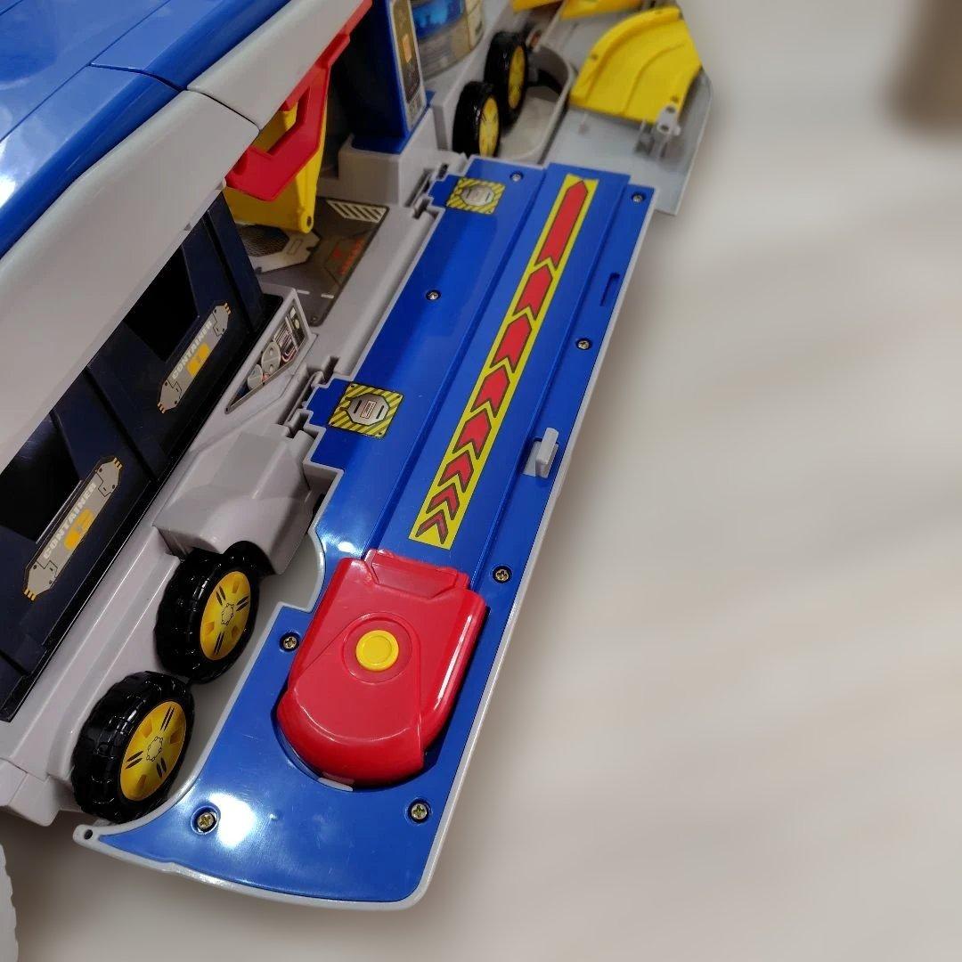 貴重　新品電池交換済み　トミカ マグナムパトレーラー ハイパーブルーポリス