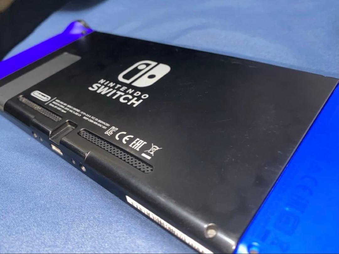 Switch本体＋Joy-Conゼルダの伝説 スカイウォードソード エディション